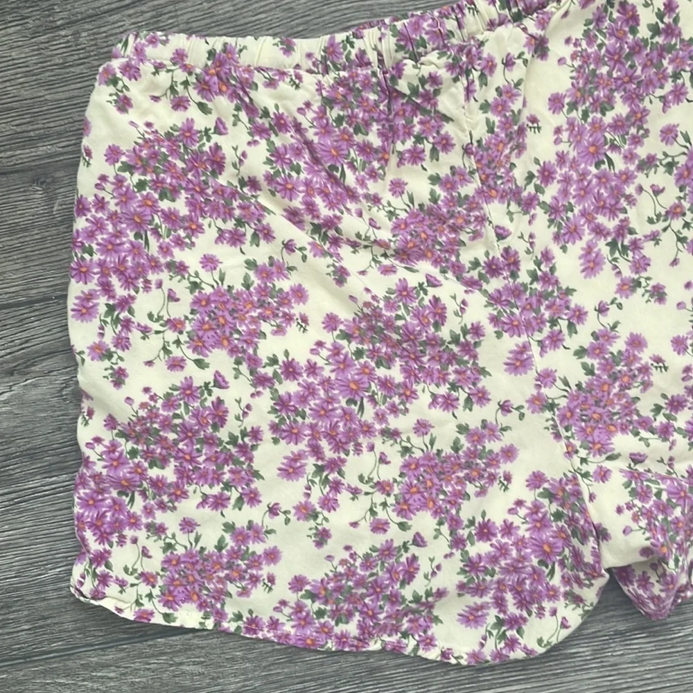 Heartloom | Purple Micro Floral Lined Drawstring Lounge Shorts Small - Picture 4 of 8